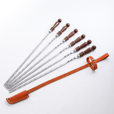 A set of skewers 670*12*3 mm in a leather quiver!